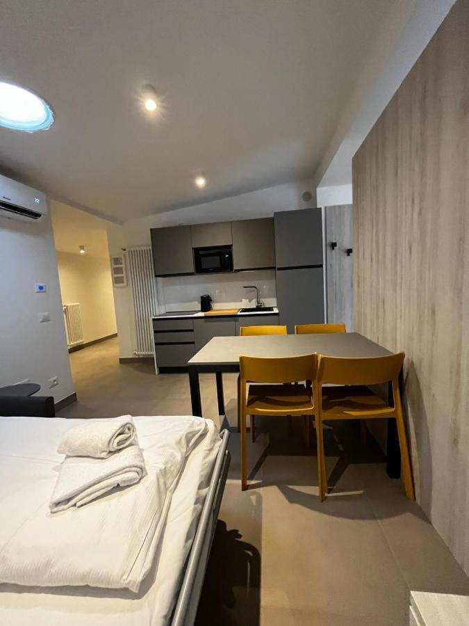 Bilo - Apartments For Rent Trento Eksteriør bilde